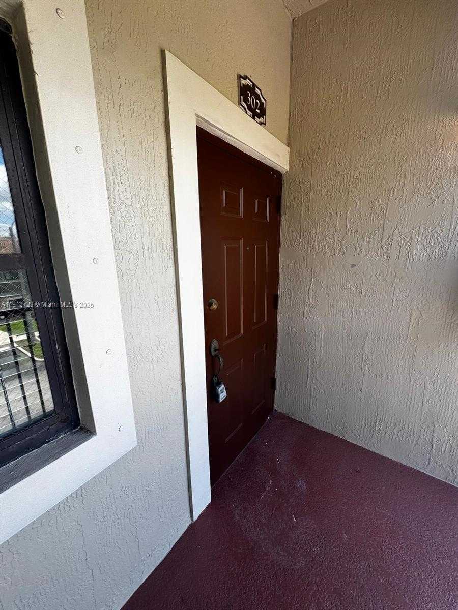 Small Image of 22621 SOUTH WEST 88TH PL #302-8, Cutler Bay Number 4