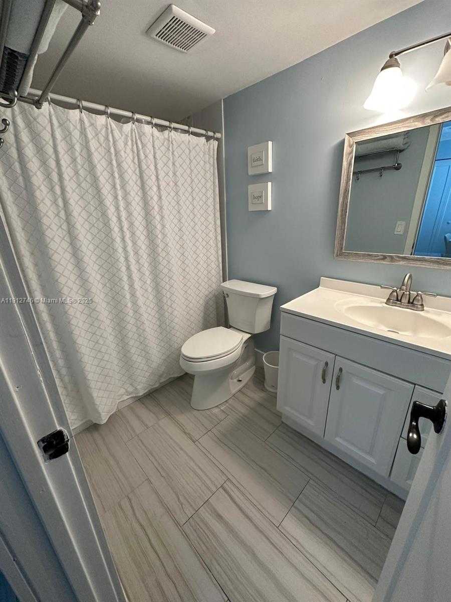 Small Image of 10040 NORTH WEST 9TH ST CIR #202, Miami Number 12