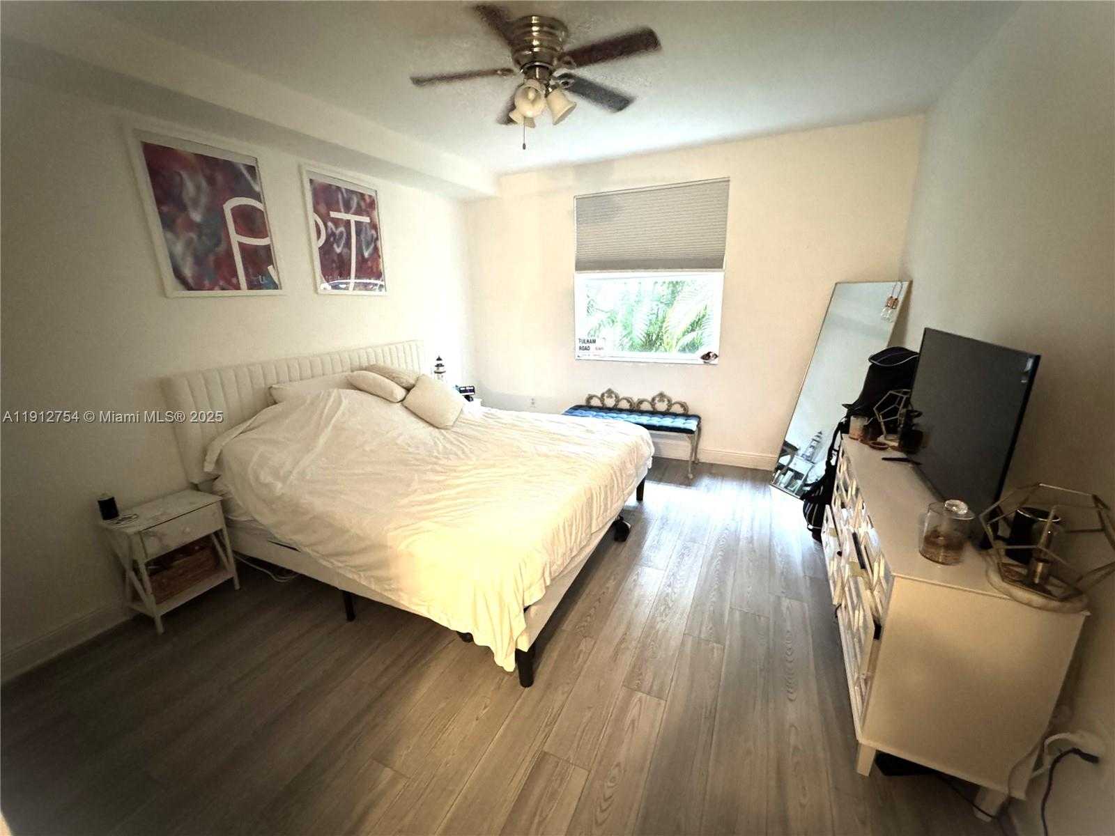 Small Image of 17125 NORTH BAY RD #3105, Sunny Isles Beach Number 13