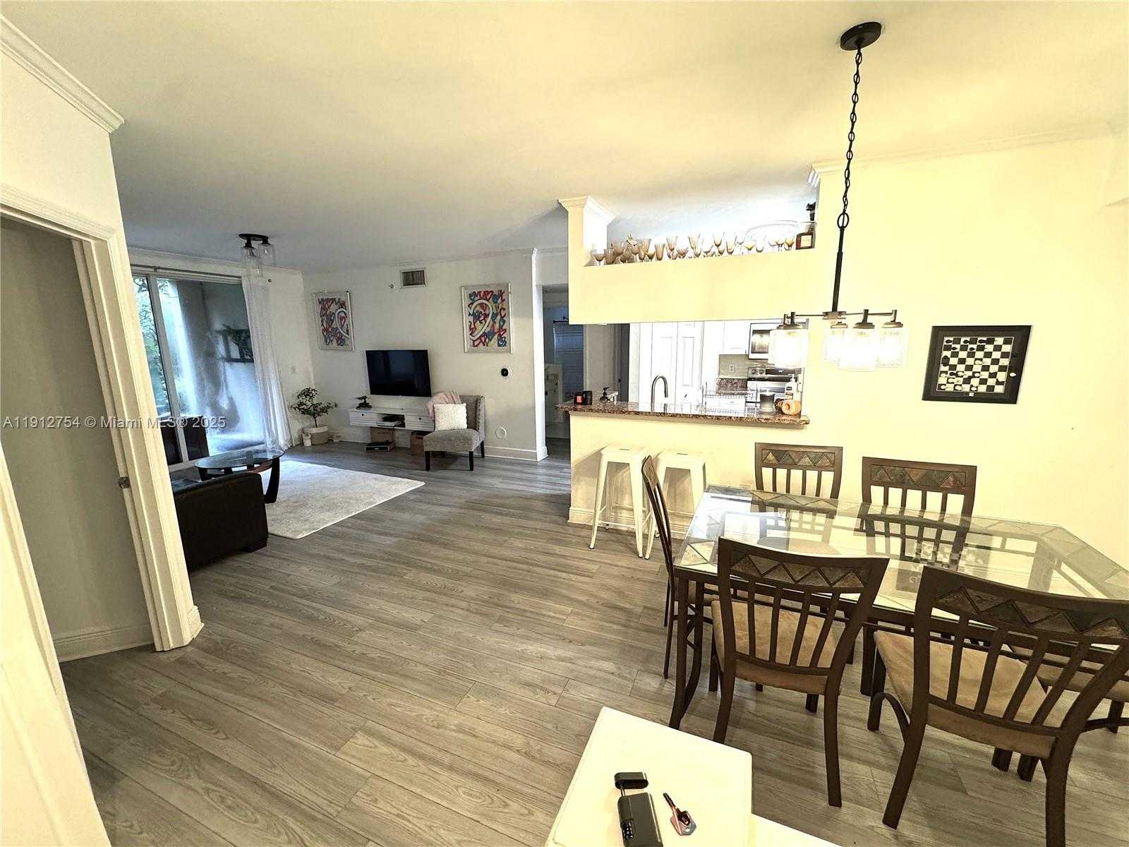 Small Image of 17125 NORTH BAY RD #3105, Sunny Isles Beach Number 6