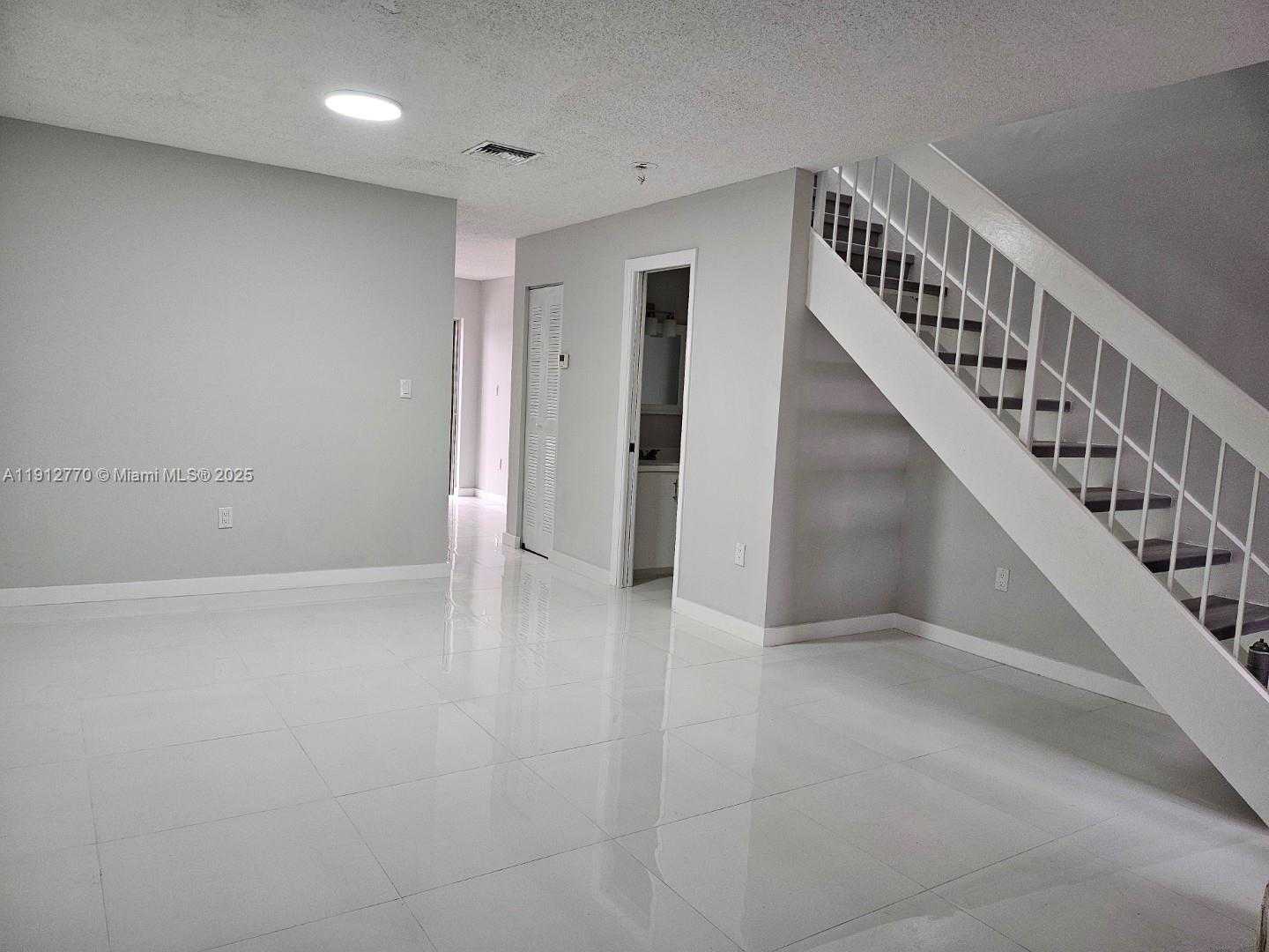 Small Image of 6410 SOUTH WEST 130TH AVE #510, Miami Number 3