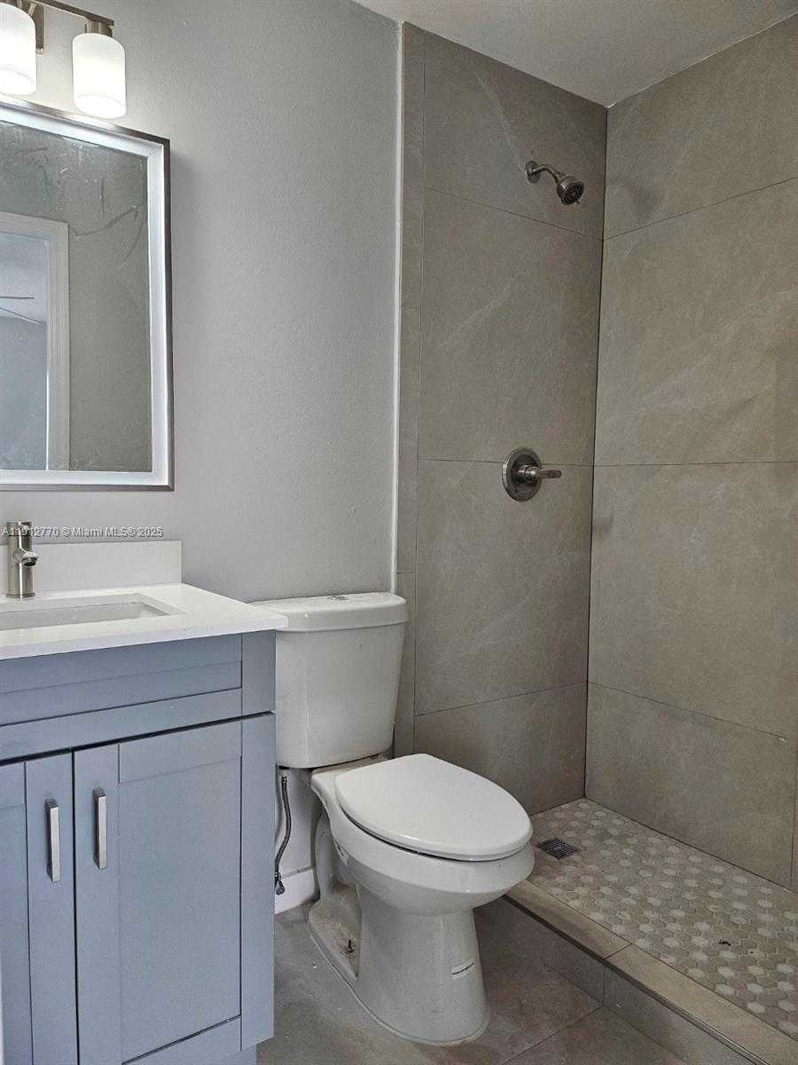 Small Image of 6410 SOUTH WEST 130TH AVE #510, Miami Number 9