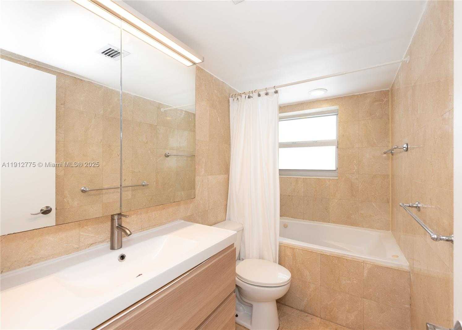 Small Image of 1881 WASHINGTON AVE #3D, Miami Beach Number 10