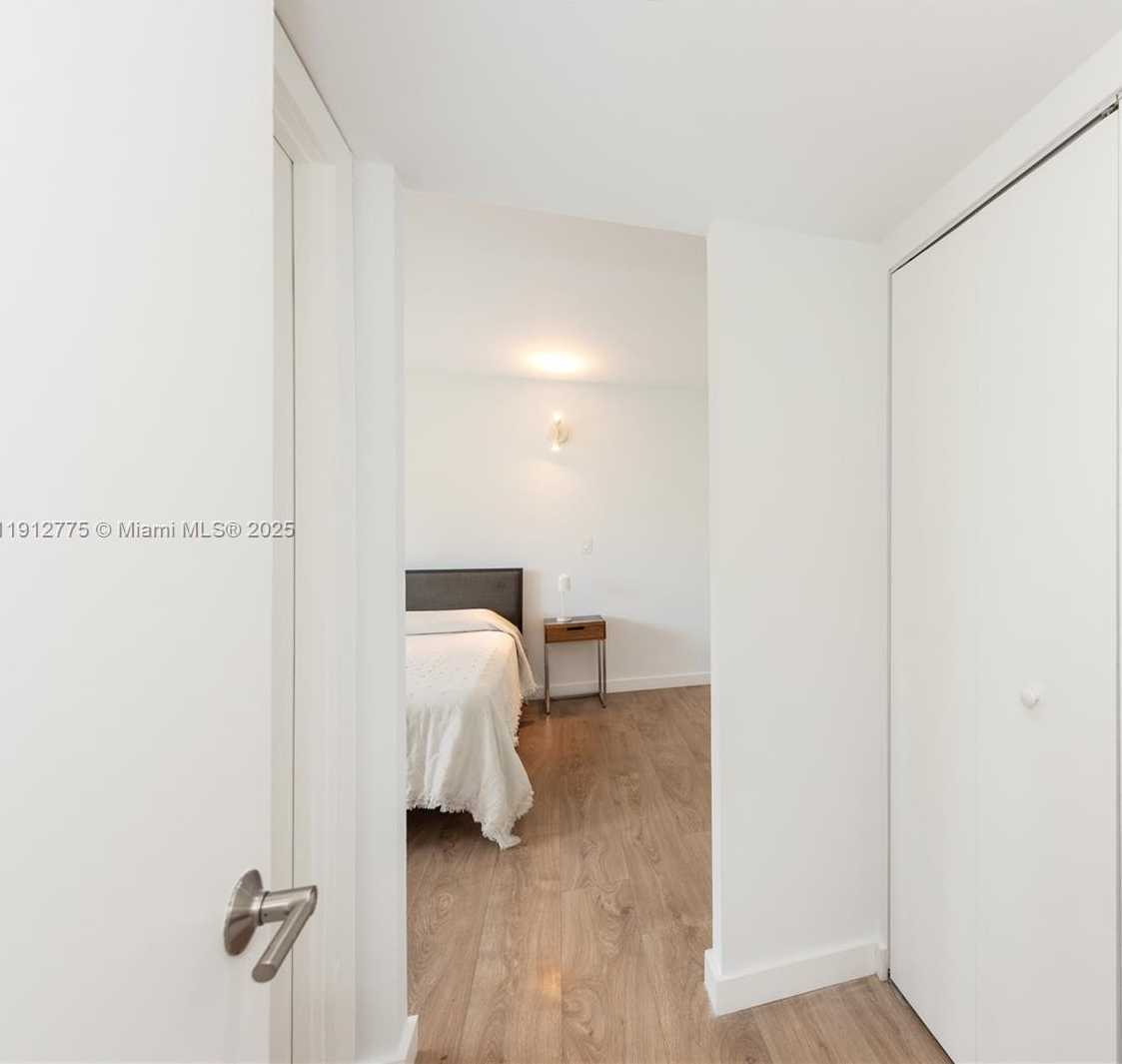 Small Image of 1881 WASHINGTON AVE #3D, Miami Beach Number 12