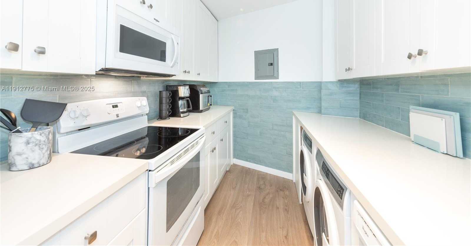 Small Image of 1881 WASHINGTON AVE #3D, Miami Beach Number 16