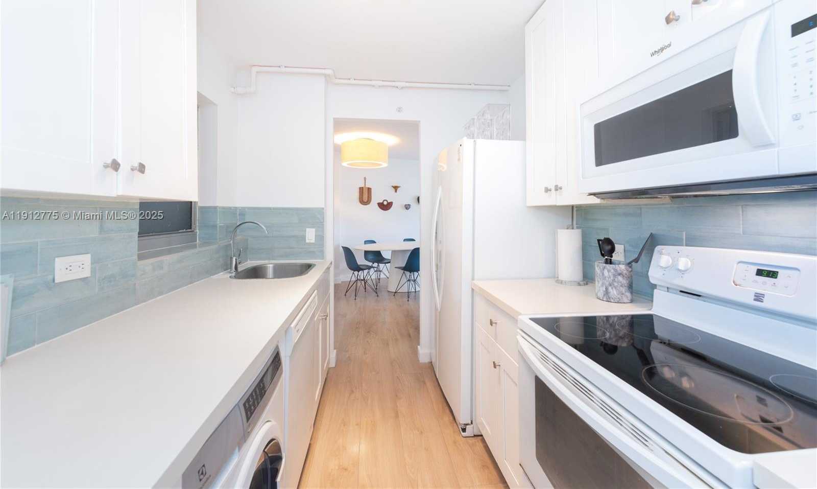 Small Image of 1881 WASHINGTON AVE #3D, Miami Beach Number 17