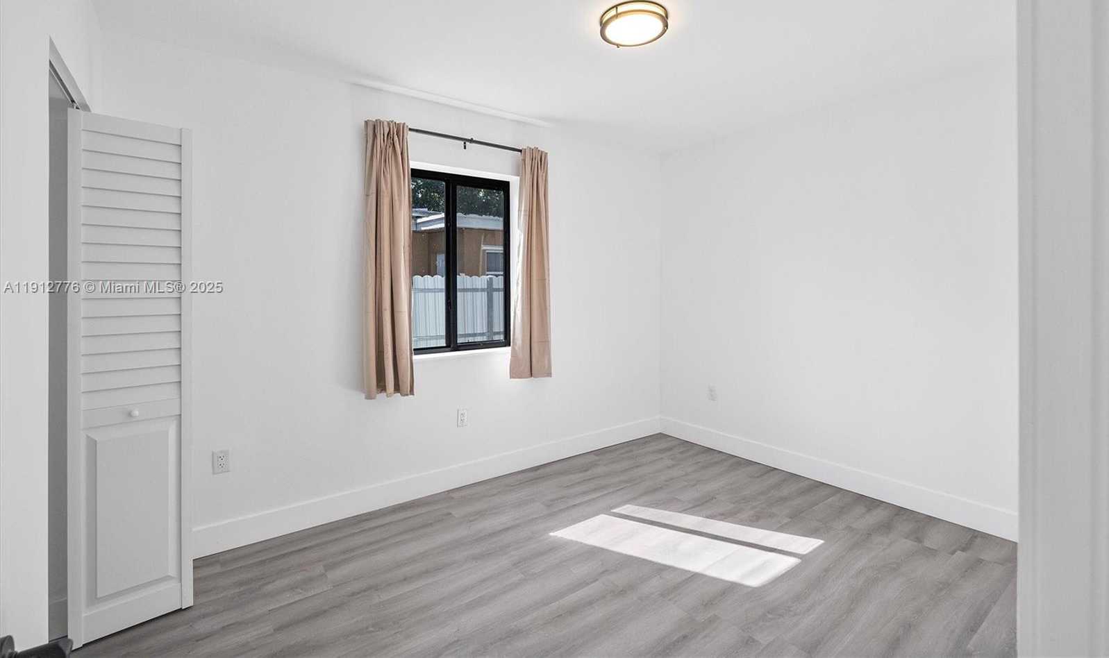 Small Image of 11730 NORTH WEST 3RD AVE, Miami Number 14