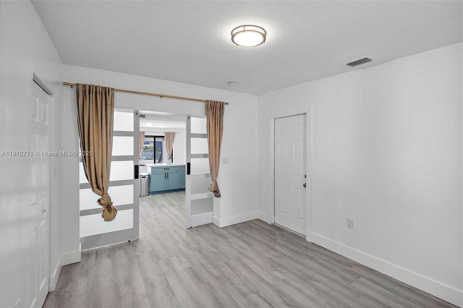 Small Image of 11730 NORTH WEST 3RD AVE, Miami Number 17