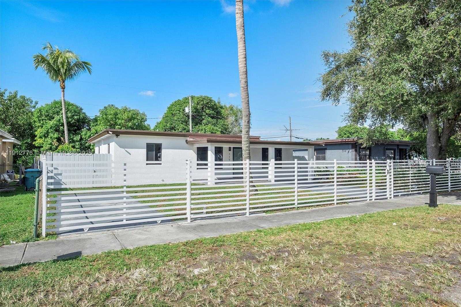 Small Image of 11730 NORTH WEST 3RD AVE, Miami Number 2