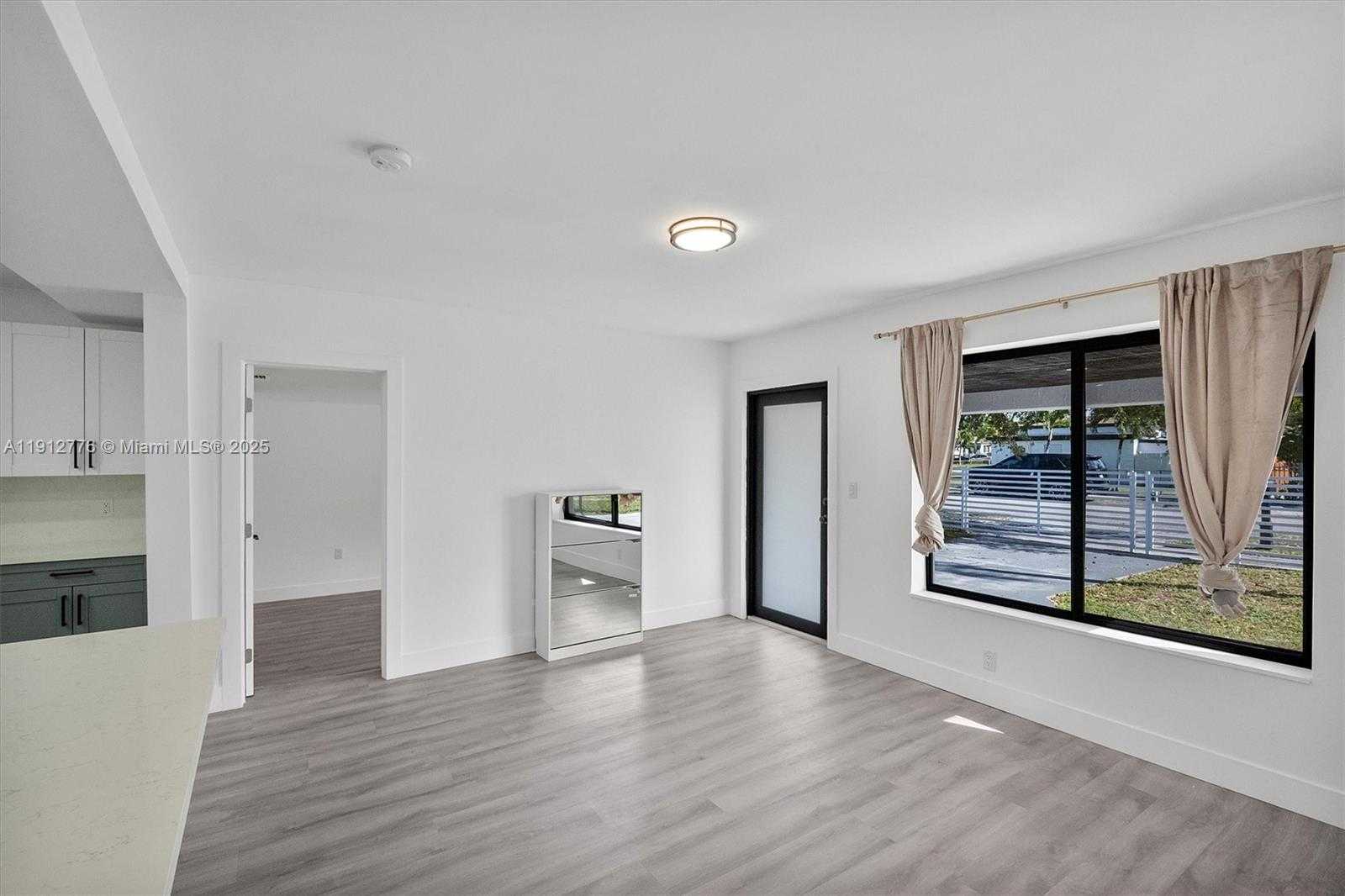 Small Image of 11730 NORTH WEST 3RD AVE, Miami Number 3