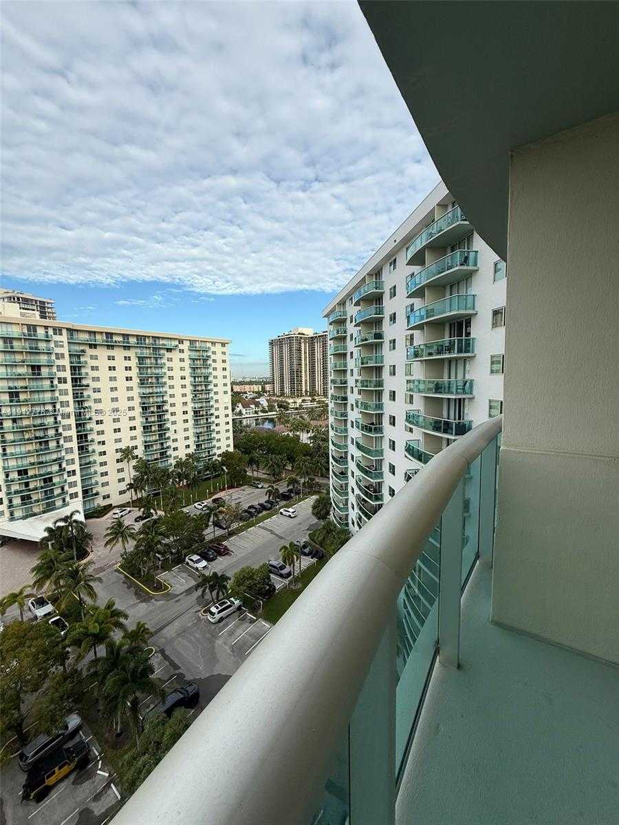 Small Image of 19380 COLLINS AVE #1209, Sunny Isles Beach Number 1