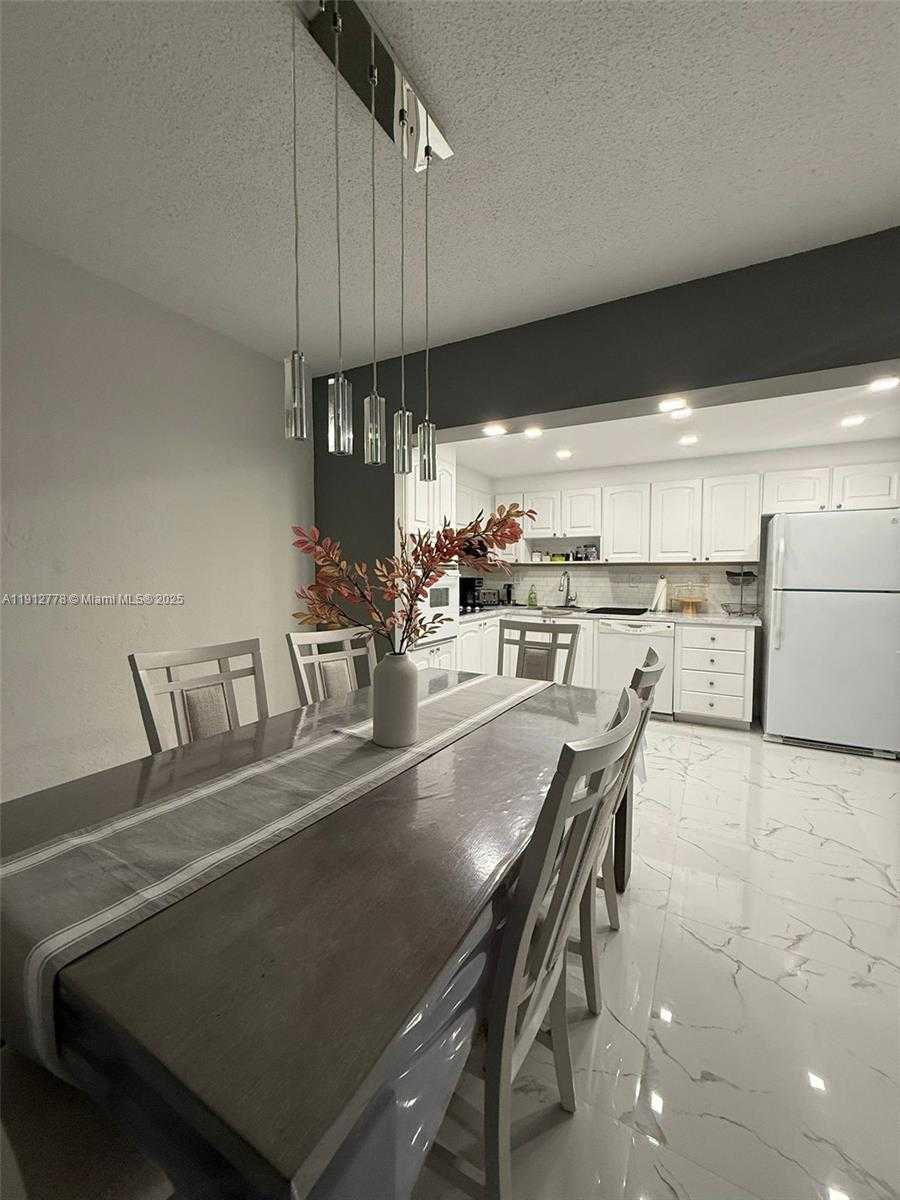 Small Image of 19380 COLLINS AVE #1209, Sunny Isles Beach Number 8