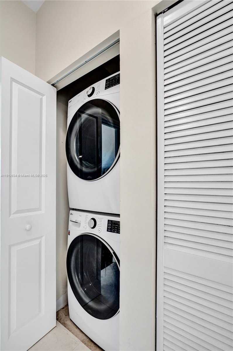 Small Image of 7910 HARBOR ISLAND DR #1201, North Bay Village Number 30