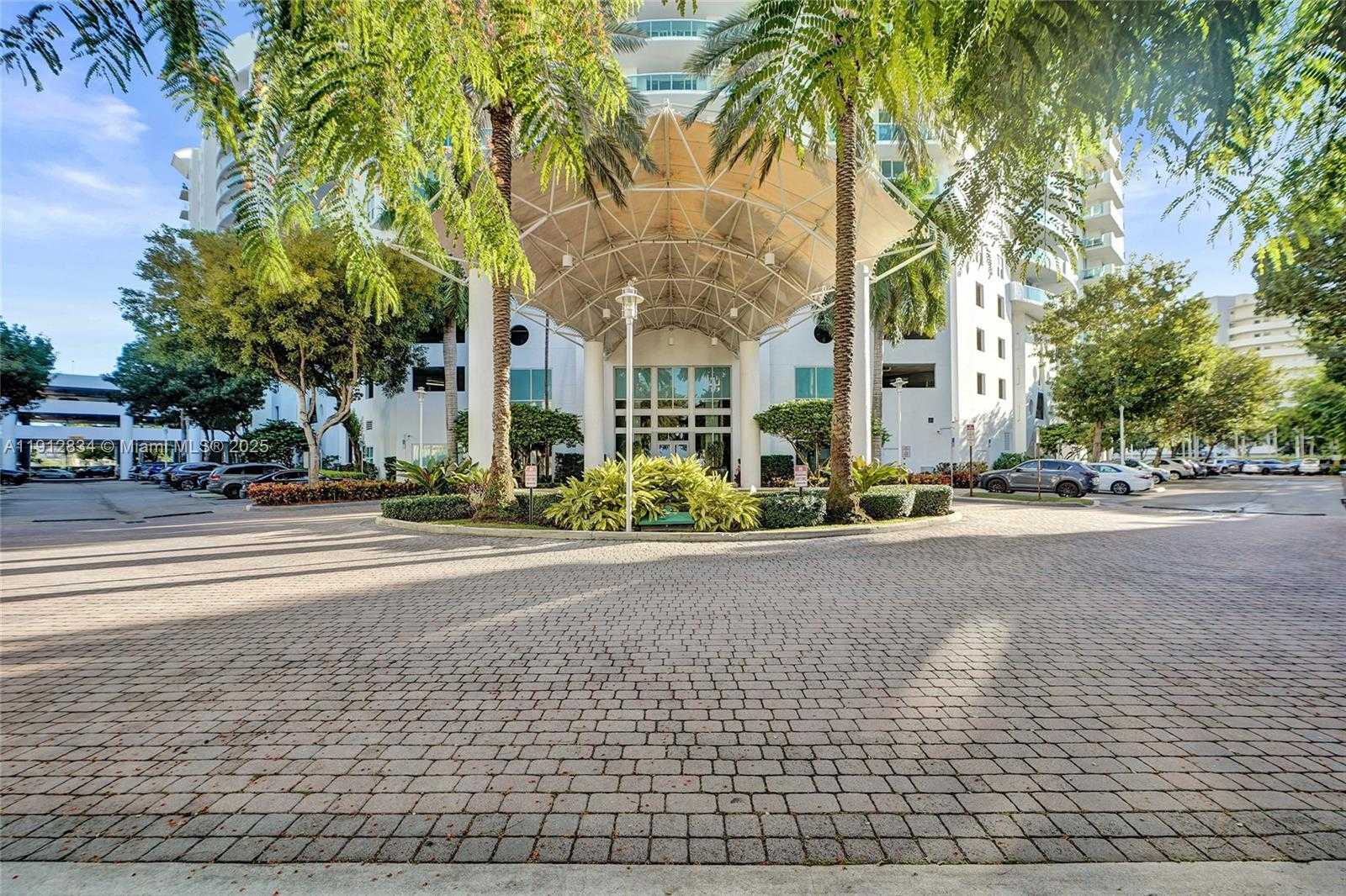 Small Image of 7910 HARBOR ISLAND DR #1201, North Bay Village Number 50