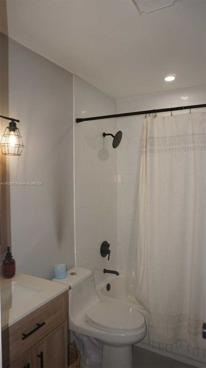 Small Image of 7953 SOUTH WEST 104TH ST #205D, Miami Number 14