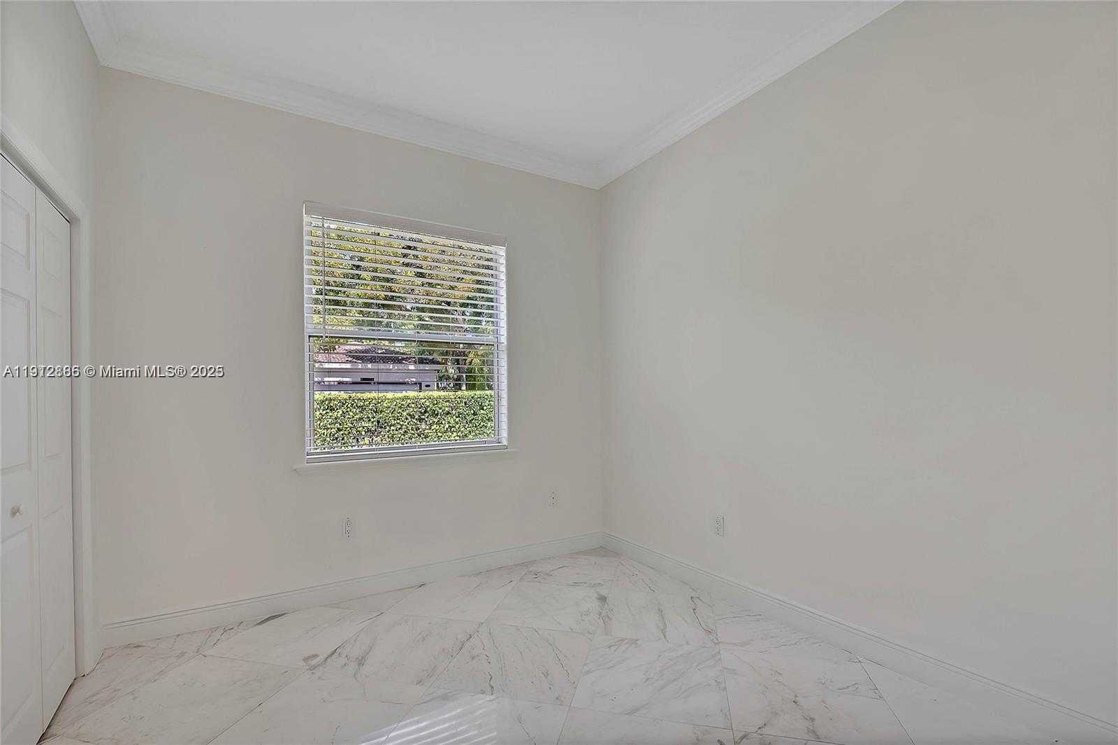 Small Image of 17117 SOUTH WEST 82ND CT, Palmetto Bay Number 15