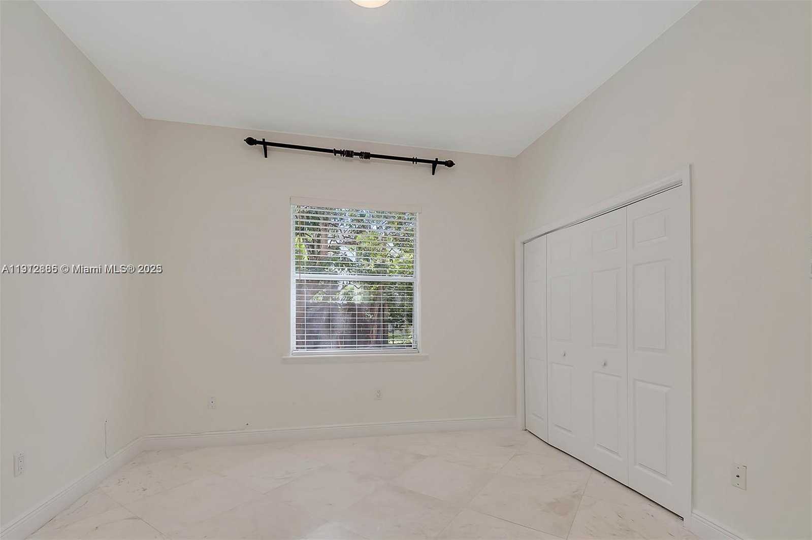 Small Image of 17117 SOUTH WEST 82ND CT, Palmetto Bay Number 26