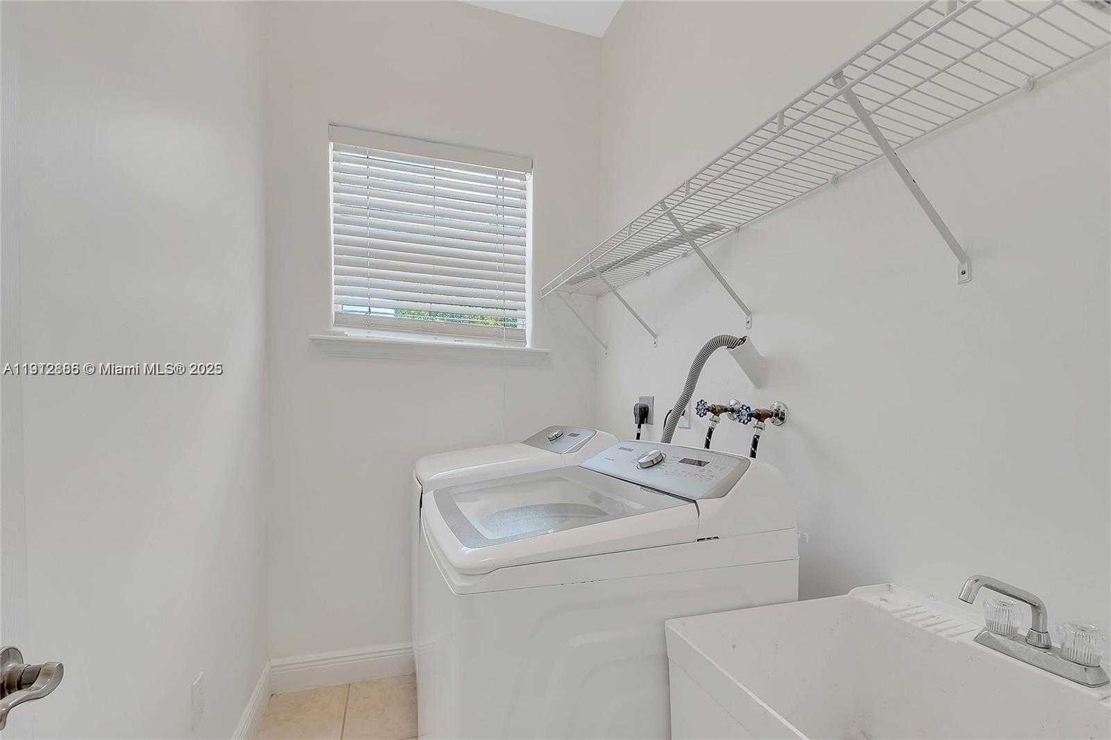 Small Image of 17117 SOUTH WEST 82ND CT, Palmetto Bay Number 32