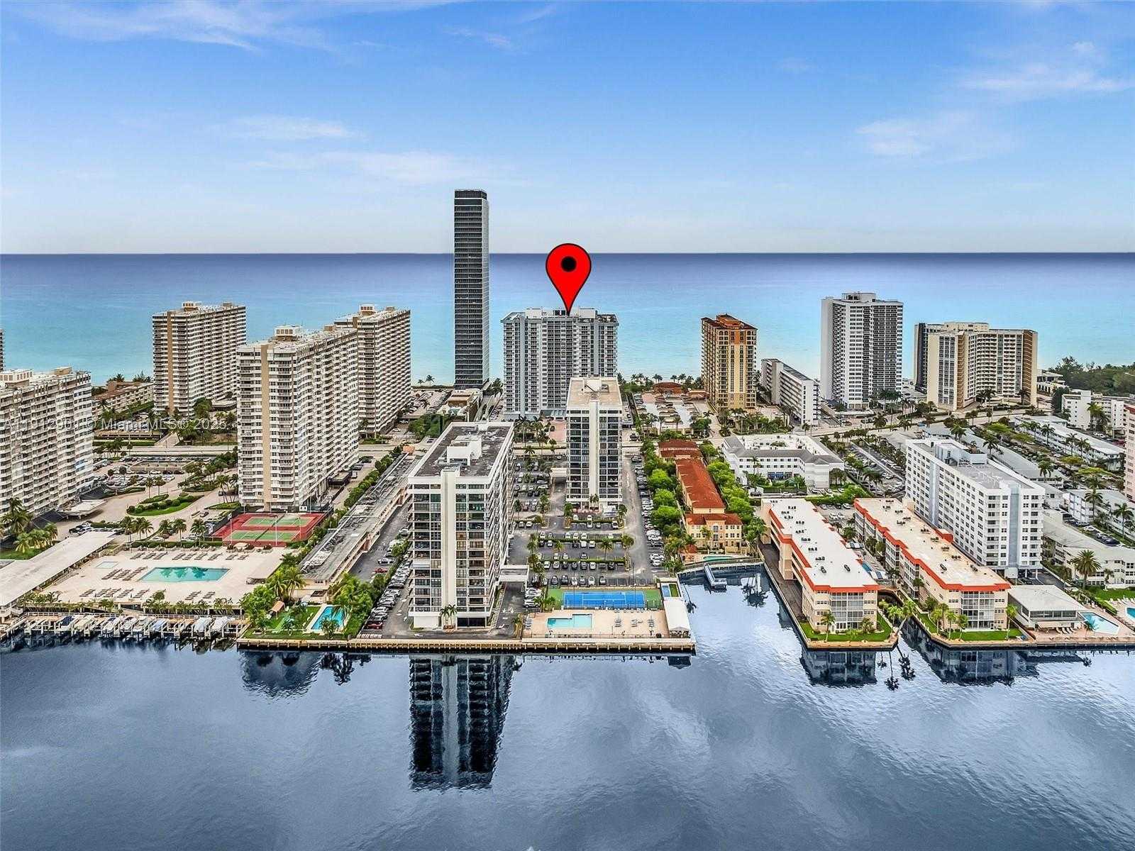 Small Image of 2030 SOUTH OCEAN DR #2024, Hallandale Beach Number 2