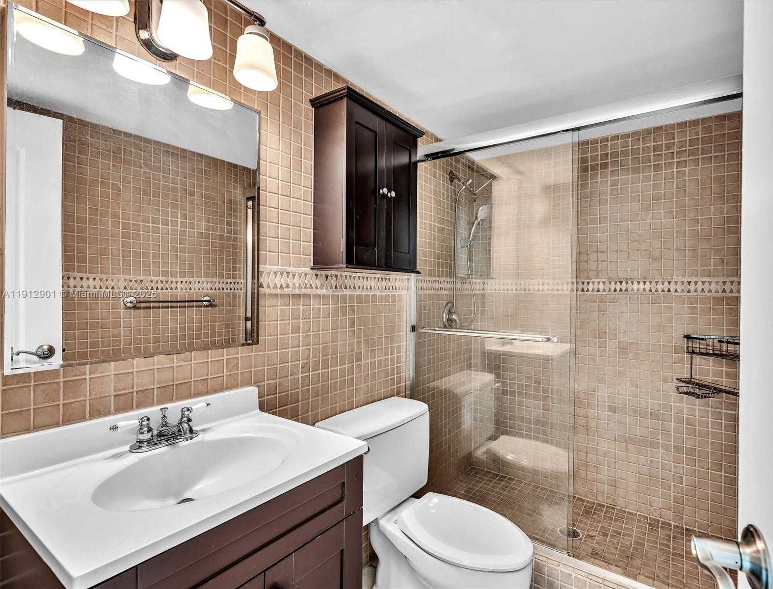 Small Image of 2030 SOUTH OCEAN DR #2024, Hallandale Beach Number 33