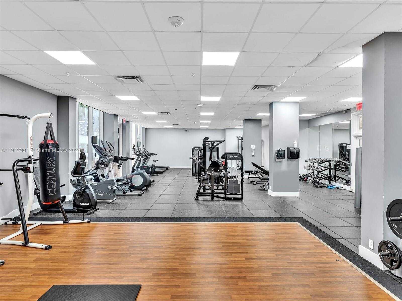 Small Image of 2030 SOUTH OCEAN DR #2024, Hallandale Beach Number 44