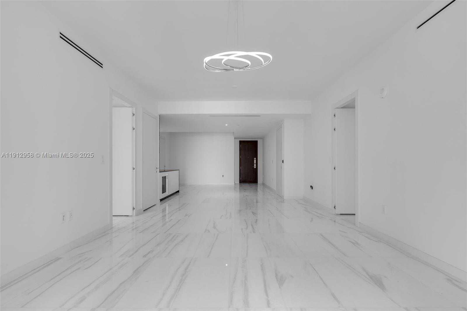 Small Image of 300 BISCAYNE BOULEVARD WAY #3009, Miami Number 10