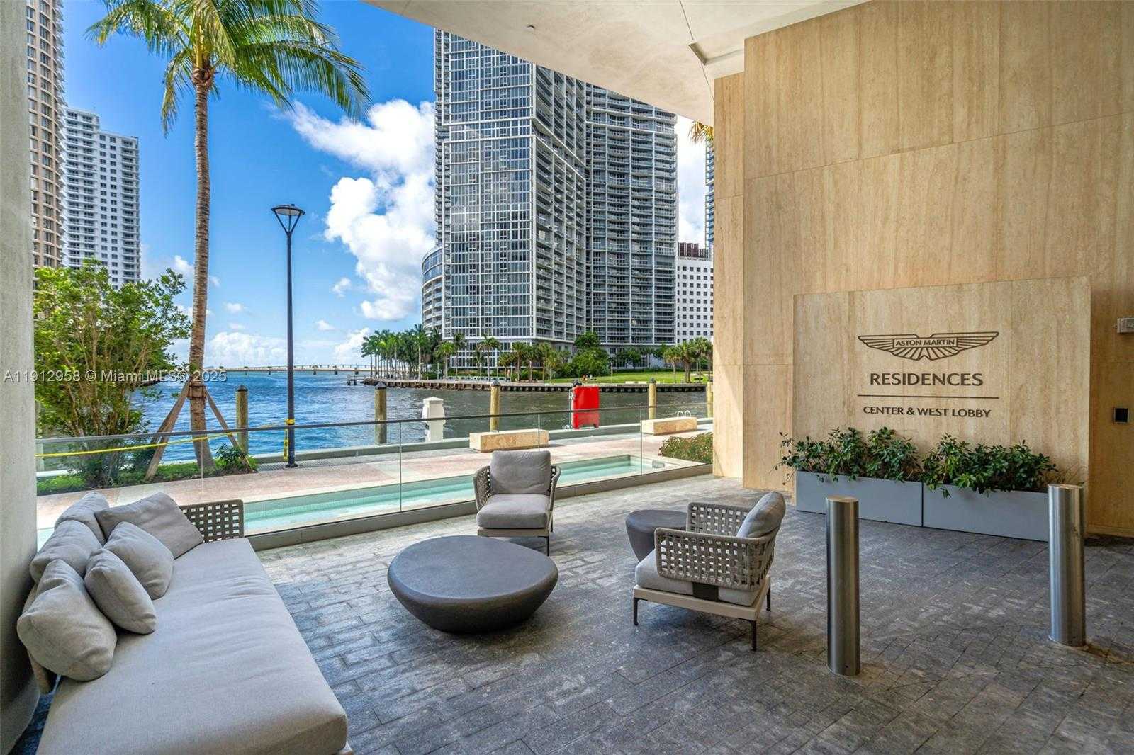 Small Image of 300 BISCAYNE BOULEVARD WAY #3009, Miami Number 37