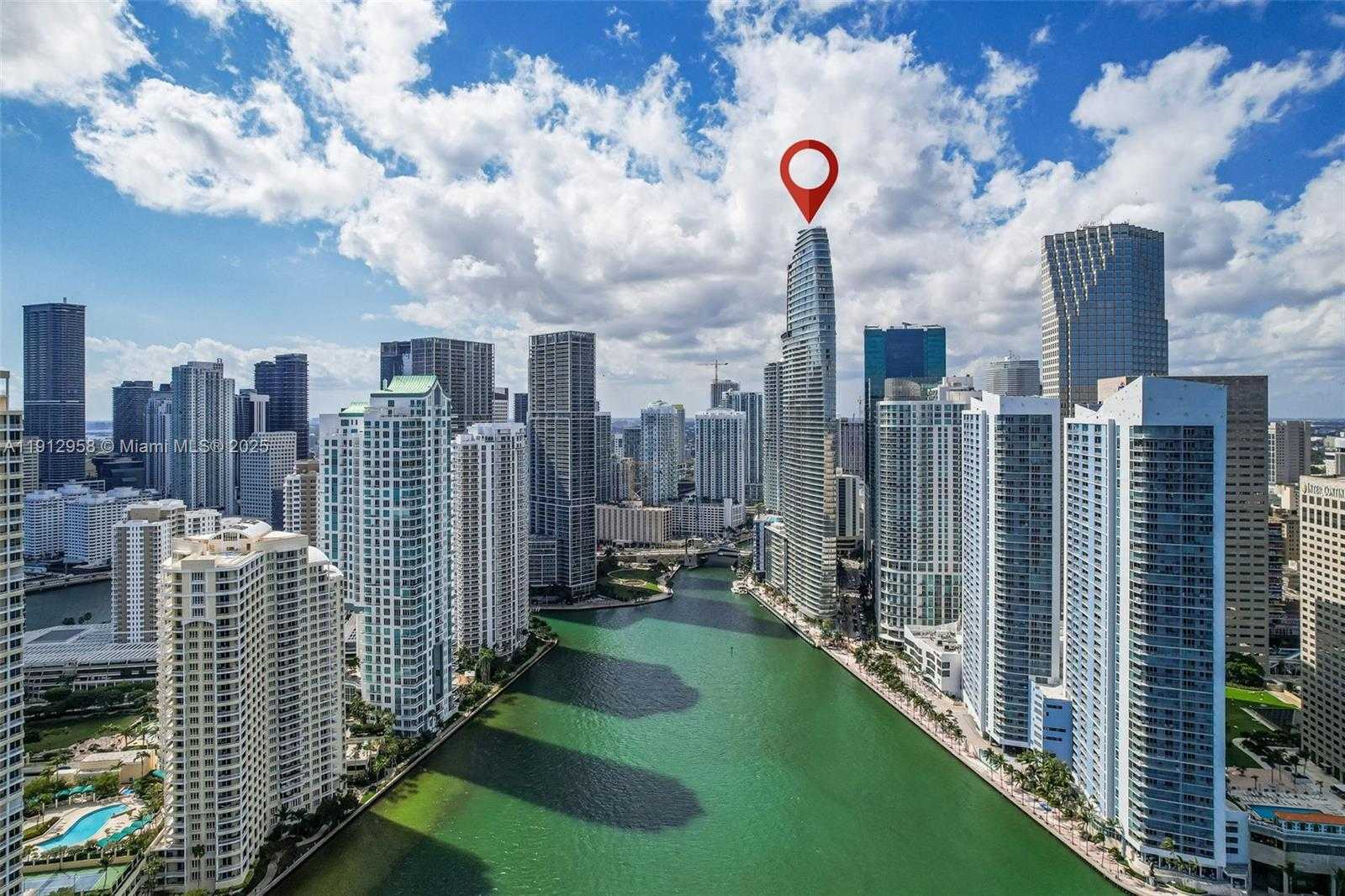 Small Image of 300 BISCAYNE BOULEVARD WAY #3009, Miami Number 47