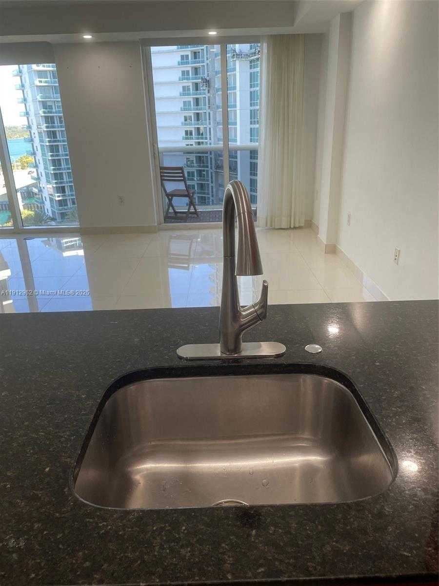 Small Image of 10275 COLLINS AVE #1201, Bal Harbour Number 16