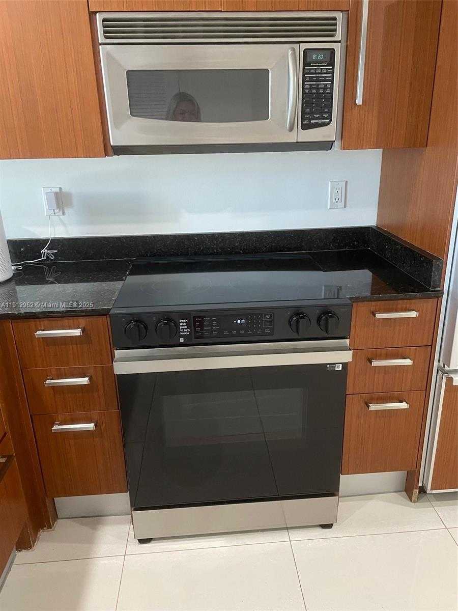 Small Image of 10275 COLLINS AVE #1201, Bal Harbour Number 18