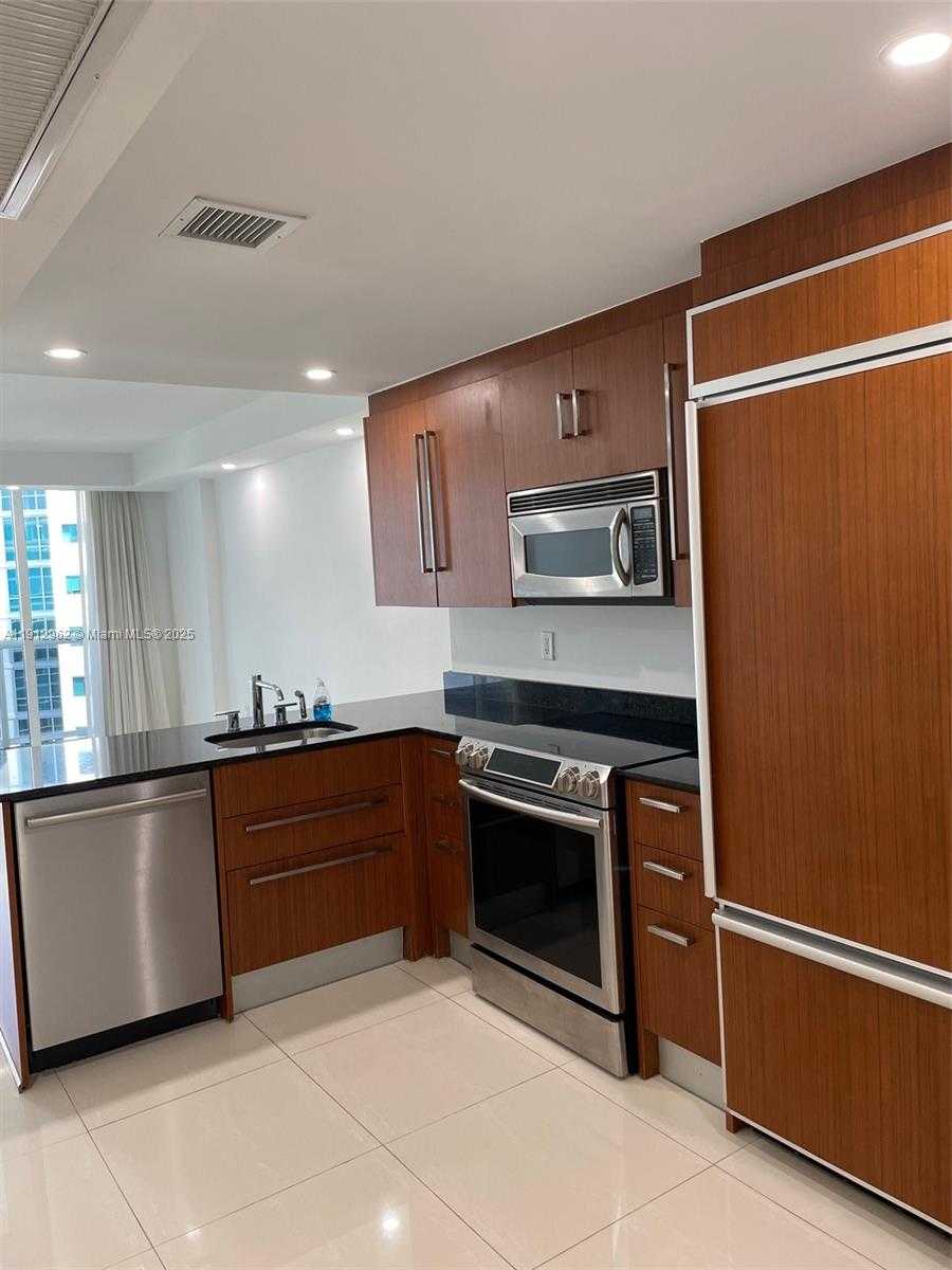 Small Image of 10275 COLLINS AVE #1201, Bal Harbour Number 4