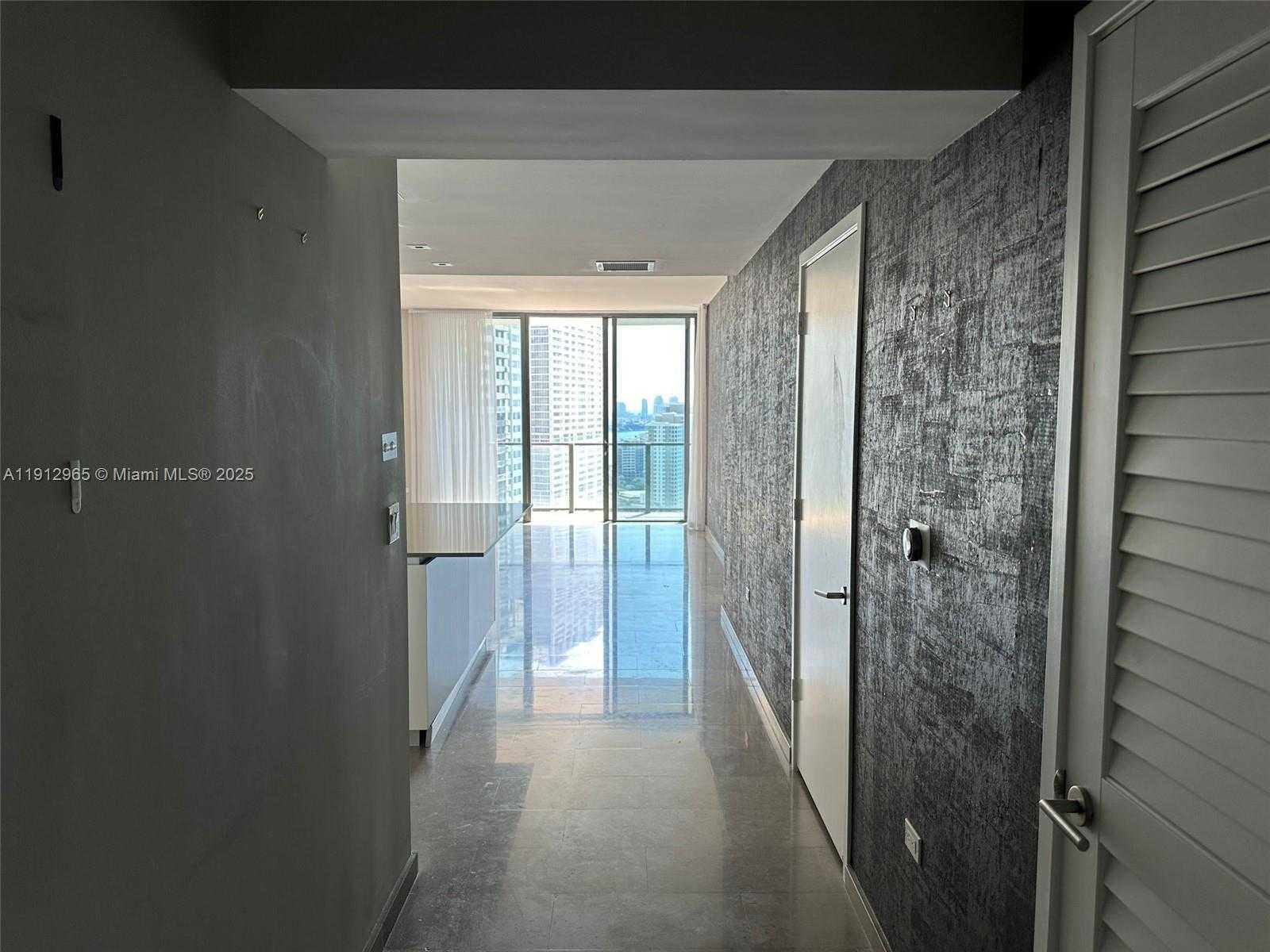 Small Image of 68 SOUTH EAST 6TH ST #2205, Miami Number 24