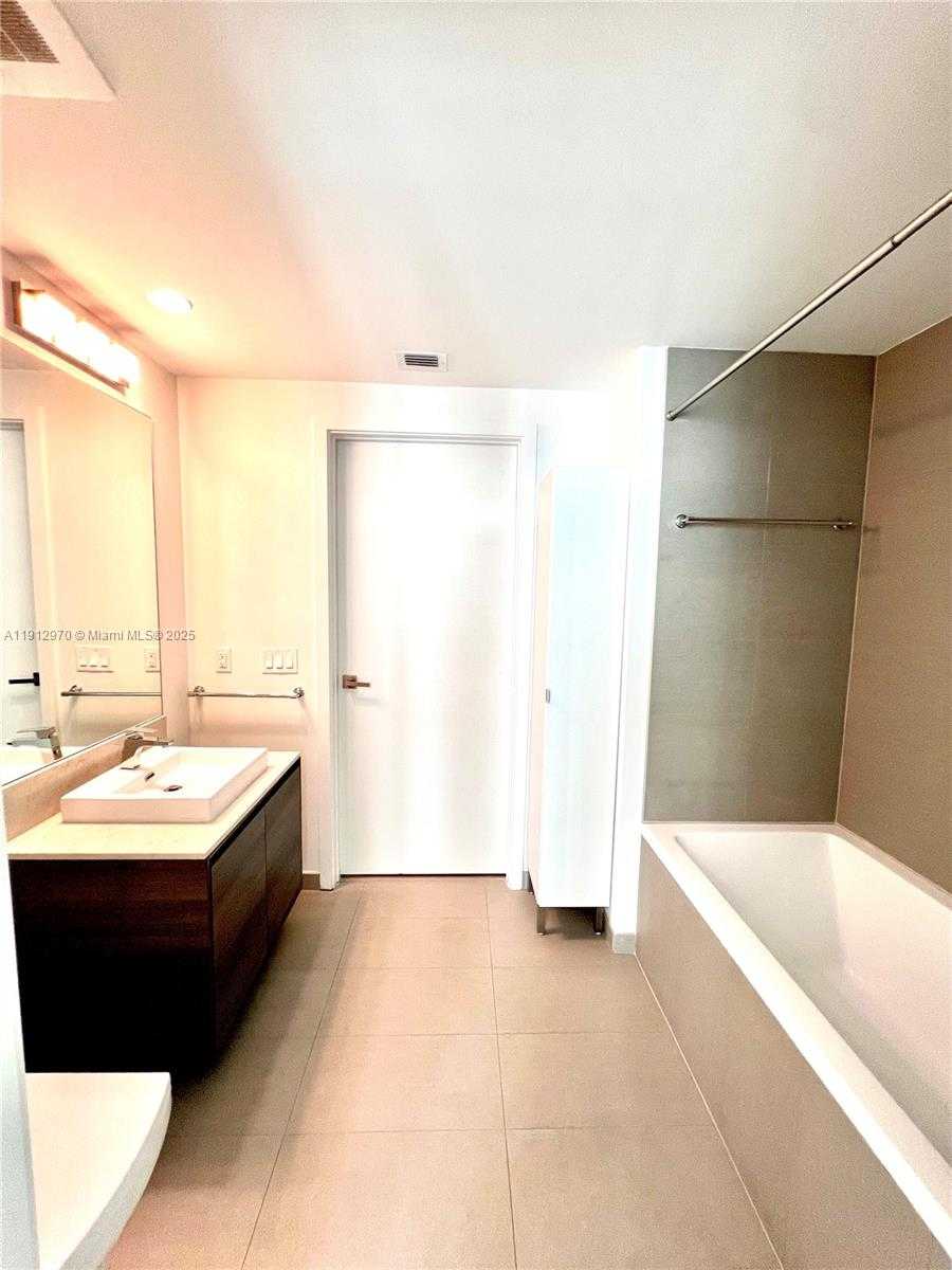 Small Image of 1080 BRICKELL AVE #2508, Miami Number 11