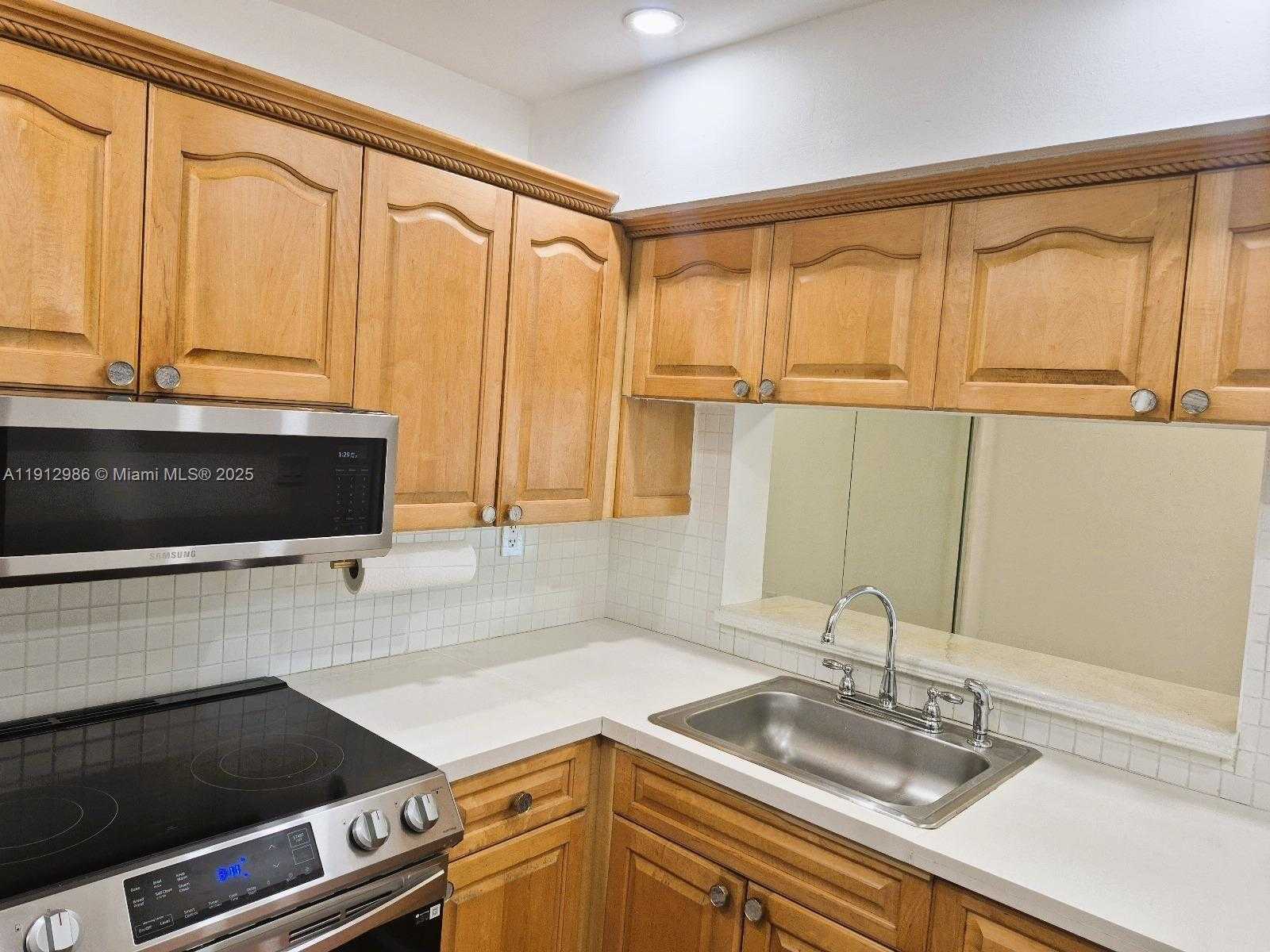 Small Image of 11800 SOUTH WEST 18TH ST #209-4, Miami Number 3