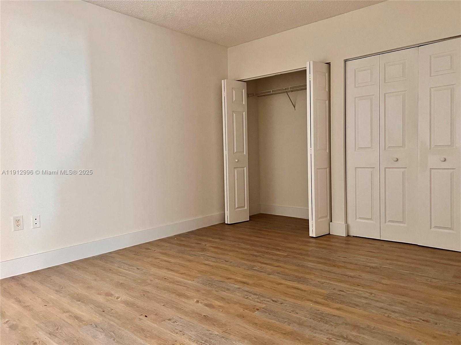 Small Image of 1155 BRICKELL BAY DR #510, Miami Number 7