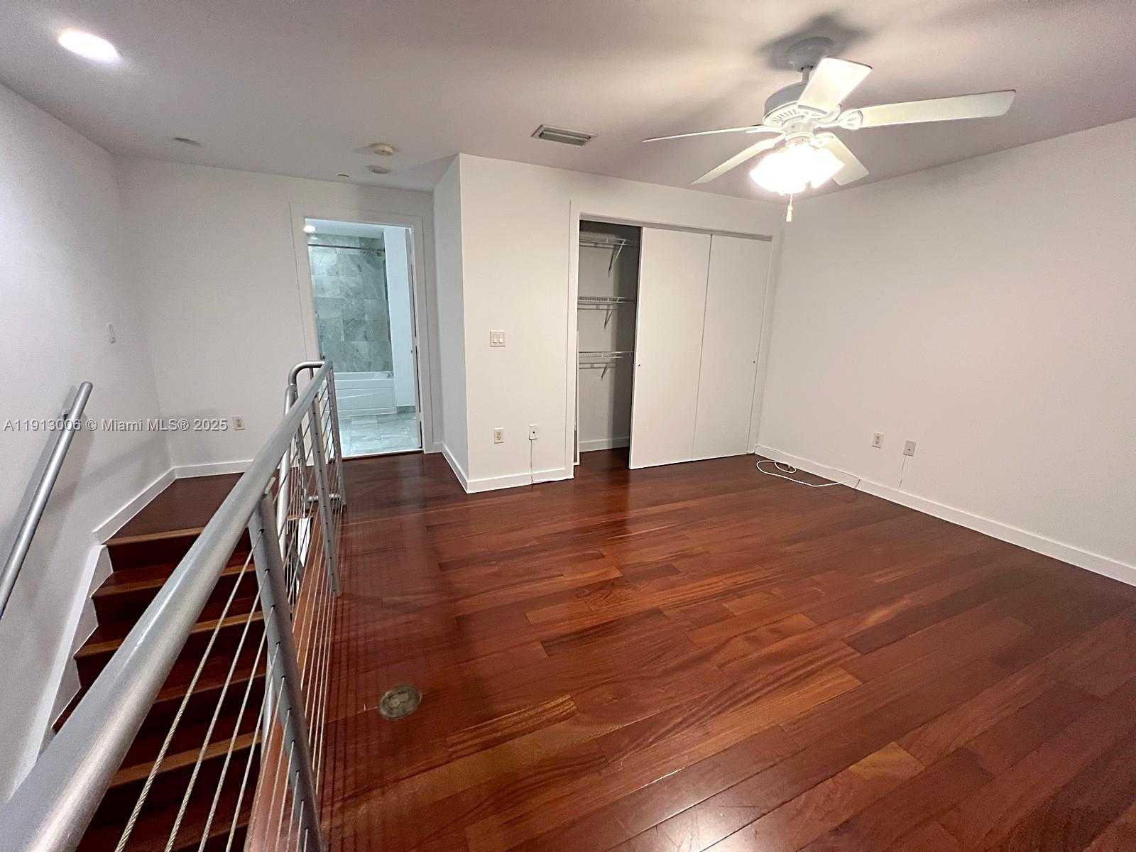 Small Image of 1060 BRICKELL AVE #1007, Miami Number 6