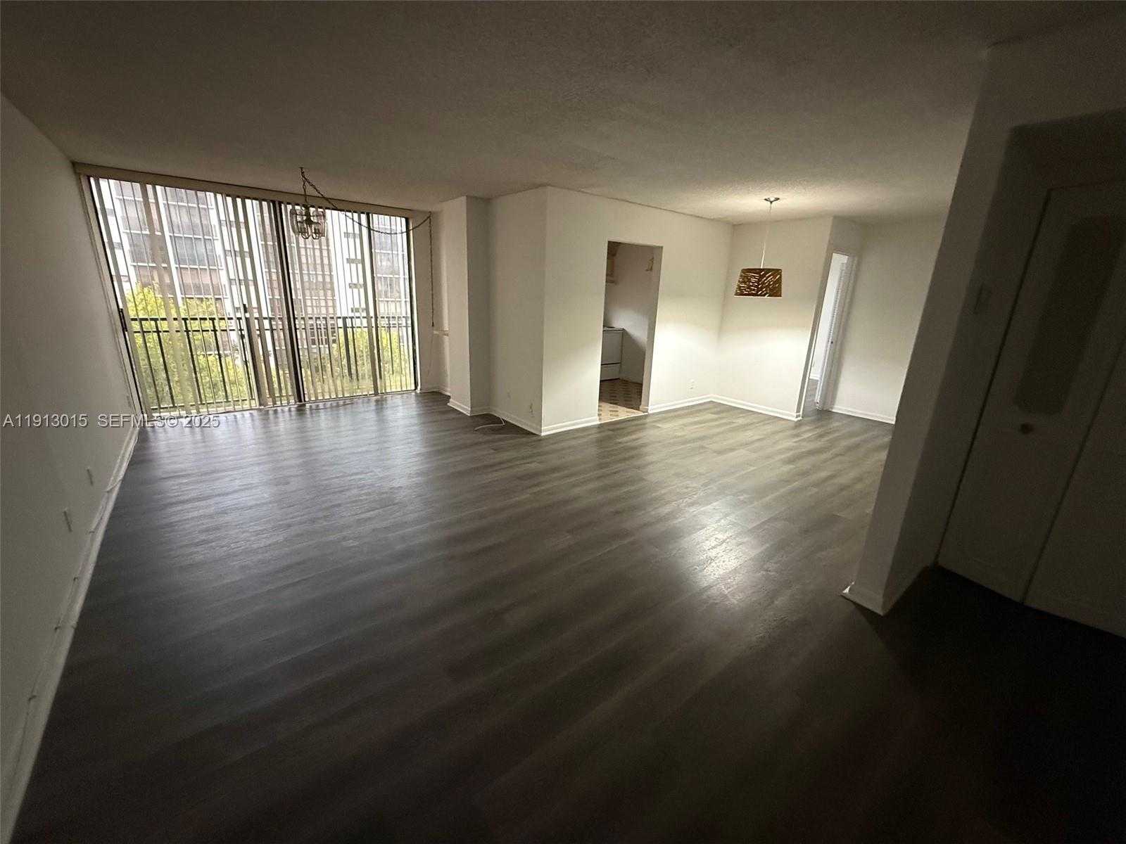 Small Image of 17011 NORTH BAY RD #706, Sunny Isles Beach Number 27