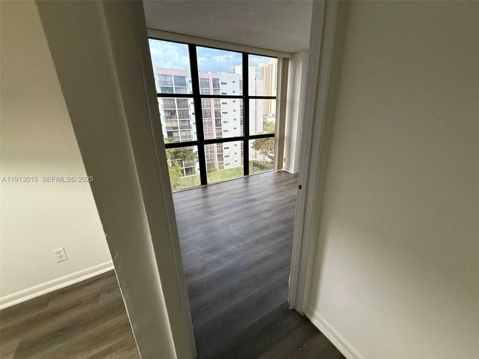 Small Image of 17011 NORTH BAY RD #706, Sunny Isles Beach Number 40