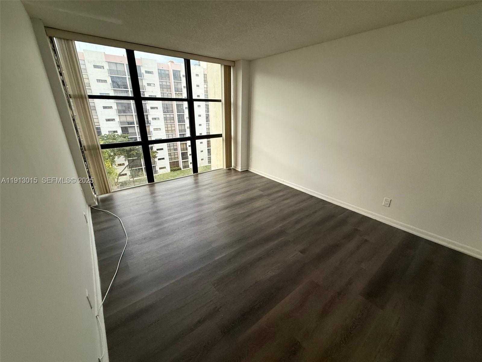 Small Image of 17011 NORTH BAY RD #706, Sunny Isles Beach Number 42