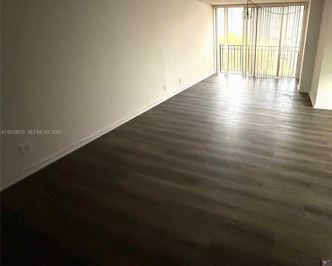 Small Image of 17011 NORTH BAY RD #706, Sunny Isles Beach Number 47