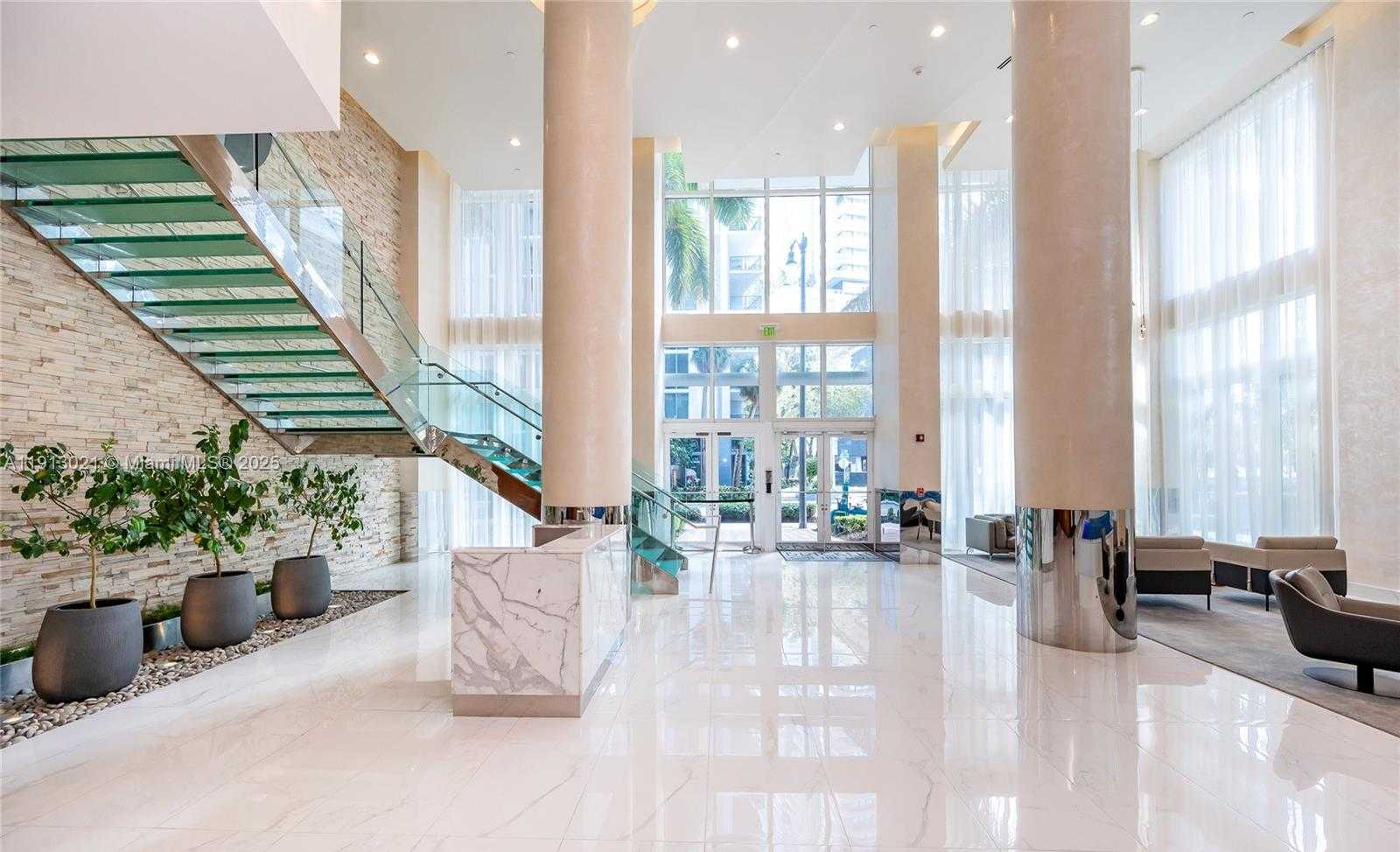 Small Image of 41 SOUTH EAST 5TH ST #1508, Miami Number 21