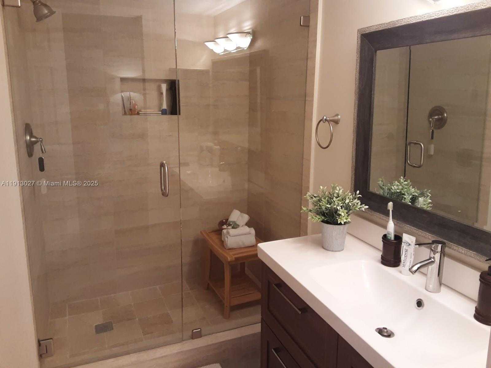 Small Image of 9409 FONTAINEBLEAU BLVD #207, Miami Number 12