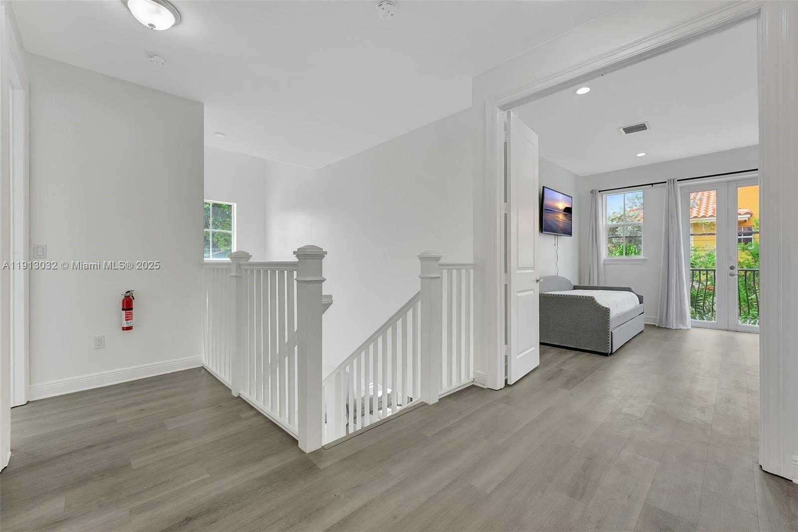 Small Image of 407 SOUTH WEST 17TH ST #407, Fort Lauderdale Number 15