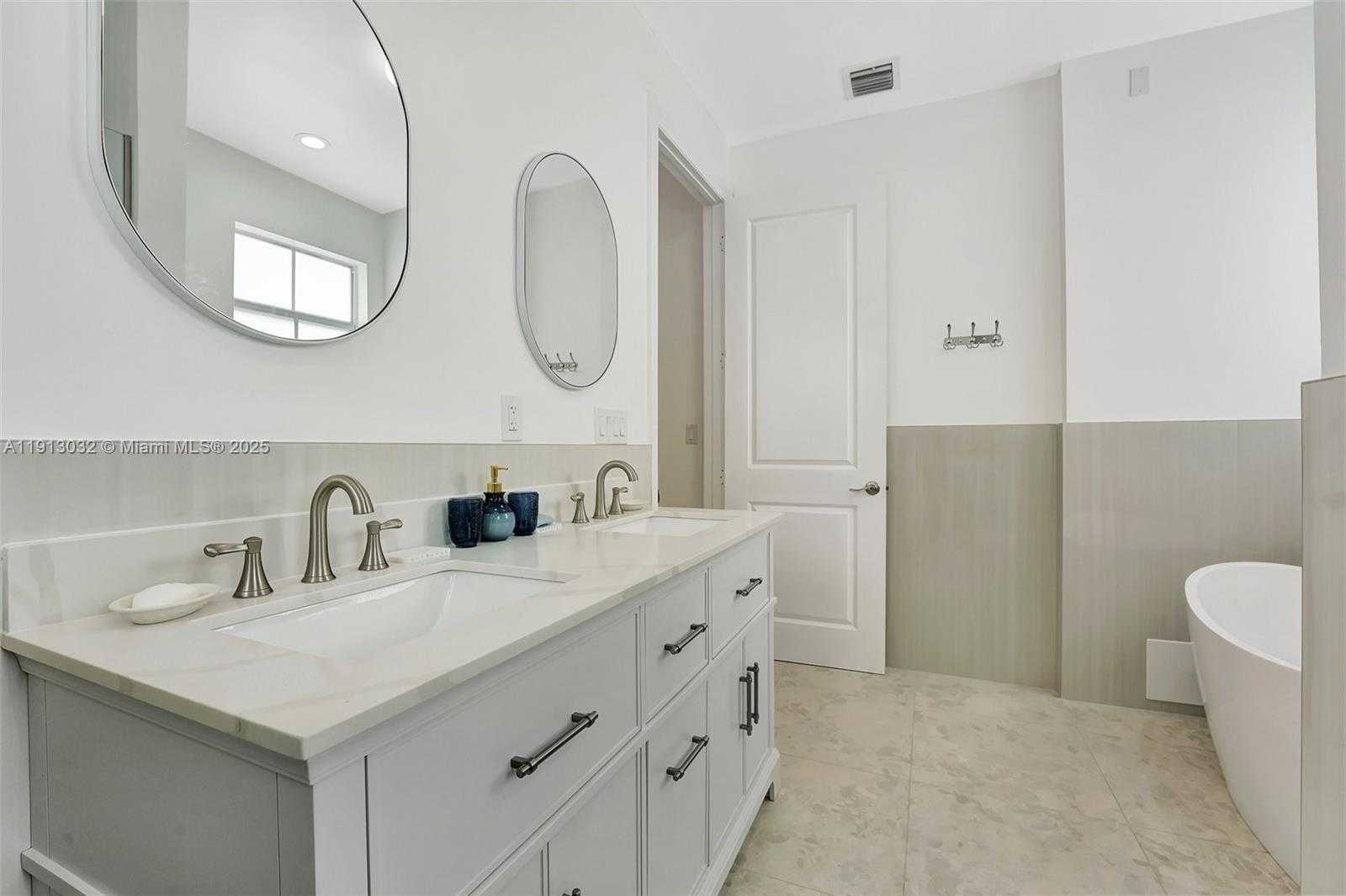Small Image of 407 SOUTH WEST 17TH ST #407, Fort Lauderdale Number 27