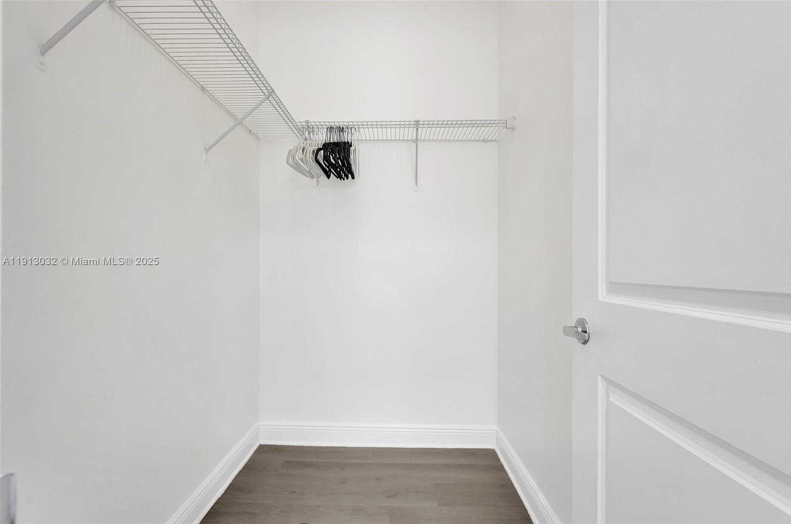 Small Image of 407 SOUTH WEST 17TH ST #407, Fort Lauderdale Number 33