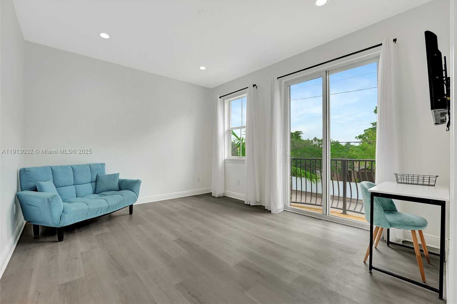 Small Image of 407 SOUTH WEST 17TH ST #407, Fort Lauderdale Number 34