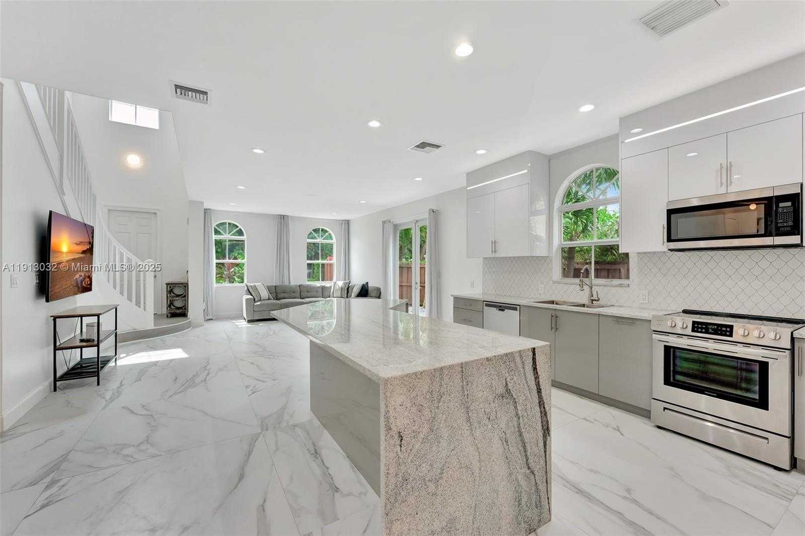 Small Image of 407 SOUTH WEST 17TH ST #407, Fort Lauderdale Number 6