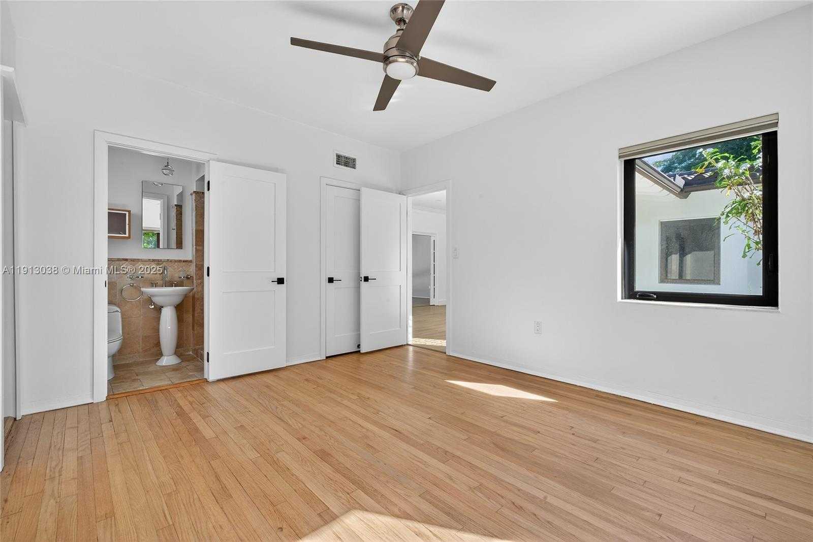 Small Image of 465 NORTH EAST 52ND ST, Miami Number 11