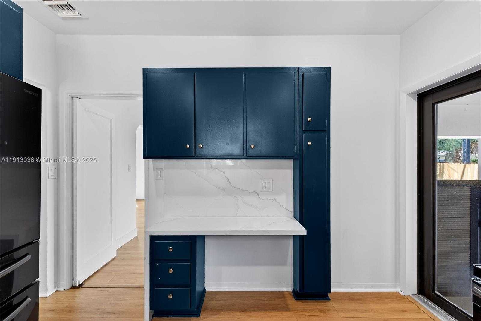 Small Image of 465 NORTH EAST 52ND ST, Miami Number 20