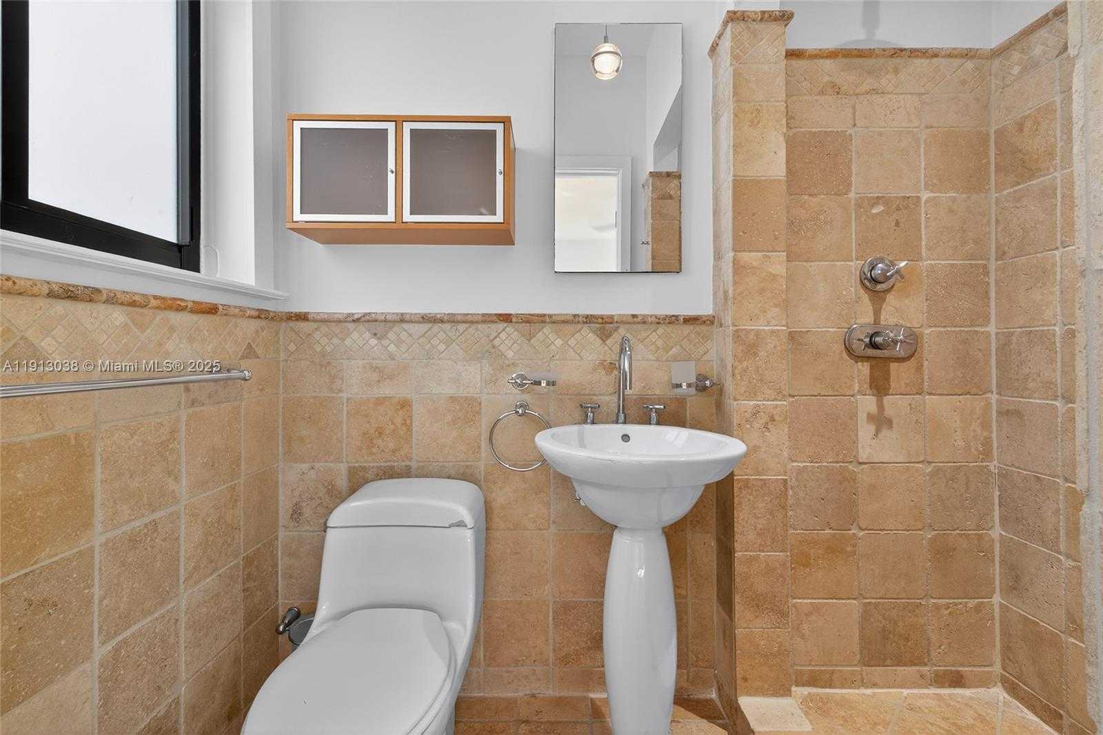 Small Image of 465 NORTH EAST 52ND ST, Miami Number 21